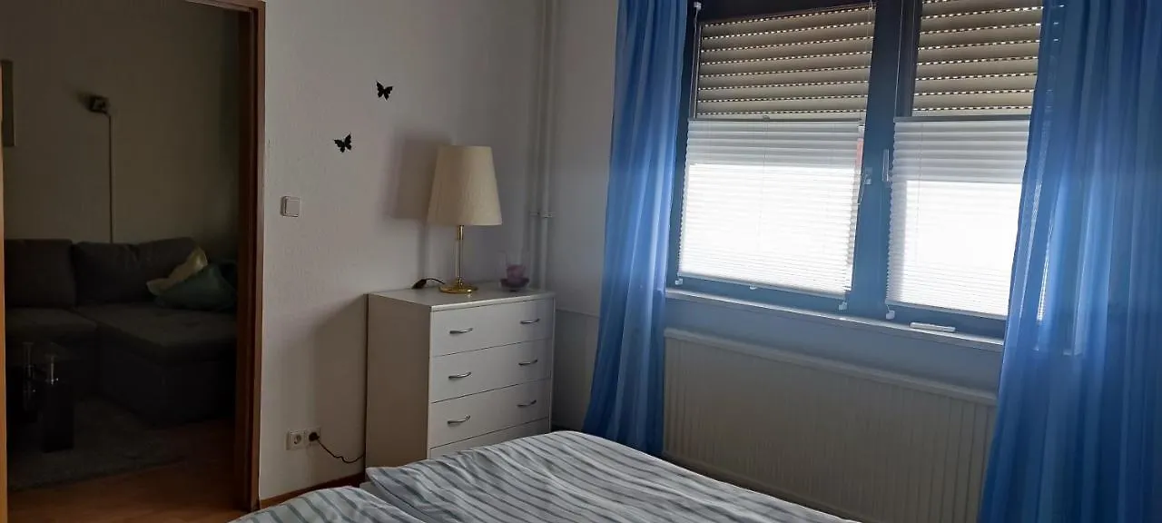 Schoene 3 Zi. Ferienwohnung Vor Den Toren Frankfurt Dreieich 0*,  Germany
